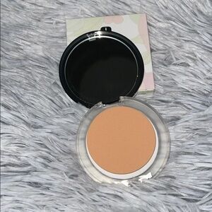 Clinique stay matte universal blotting powder